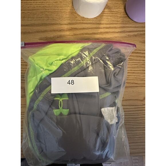 Under Armour Gray Lime Green Loose Fit Pullover Hoodie Mens Size MEDIUM - Picture 8 of 8